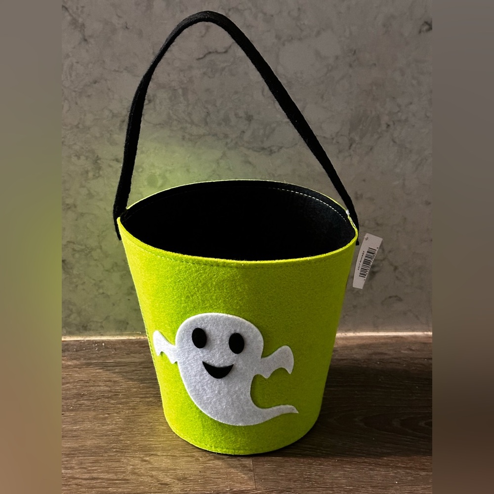 NWT Felt Halloween Bucket 👻